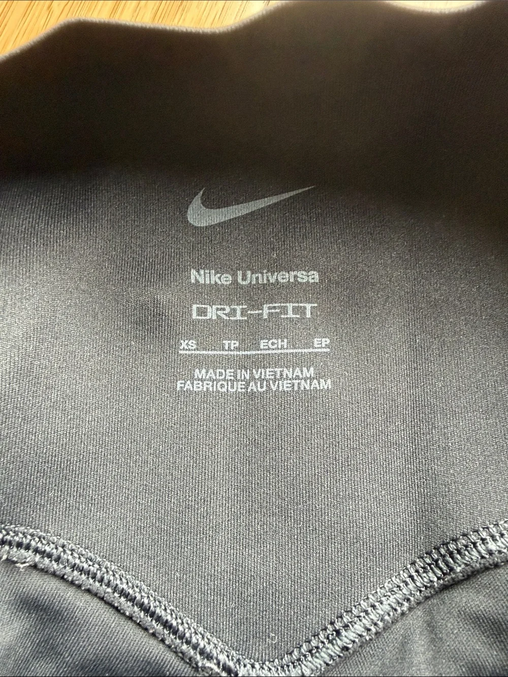 Nike Black Women’s Universa Performance Leggings with Side Pockets